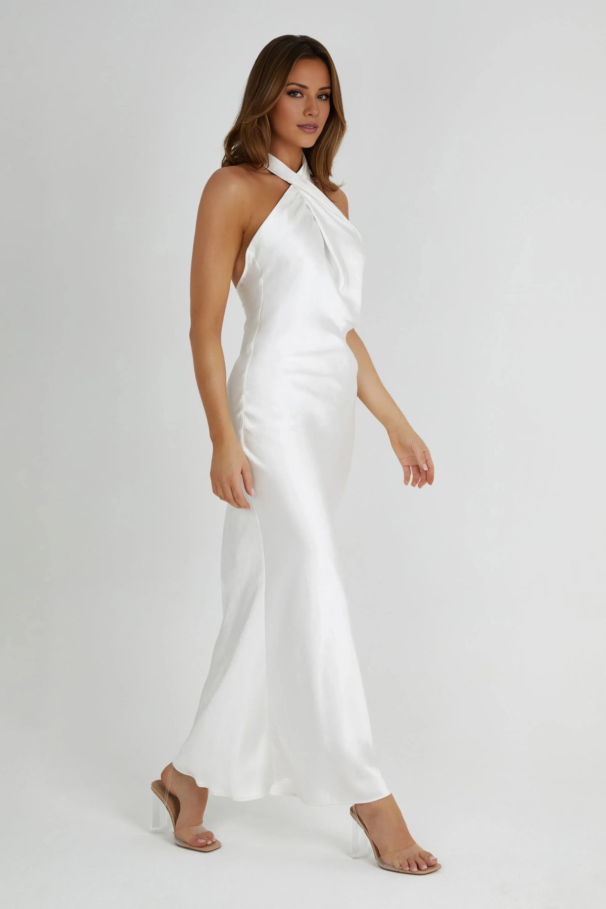 Halter Satin Gown Elegant Satin Prom Dresses For Ladies No Slit Backless Sleeveless Simple Discount Floor Length Prom Dresses