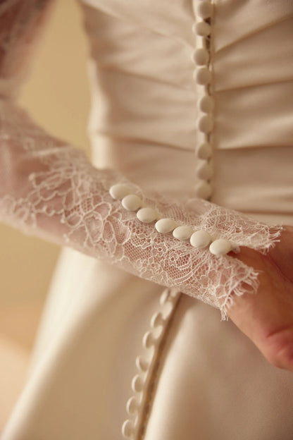 Formal Wear Dresses Long Sleeves Half Hight Neck Lace Bodysuit A-line Floor Length Wedding Dress With Train