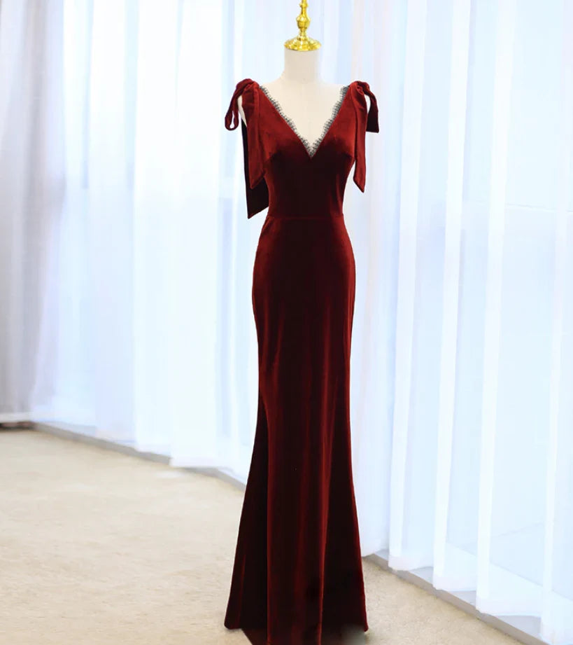 Formal Women's Dresses Red V Neck Velvet Mermaid Long Prom Dress Formal Party Dress Prom Dress Stores