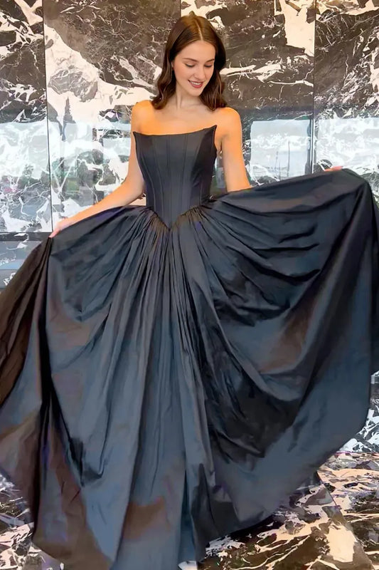 Off-the-Shoulder A Line Strapless Black Corst Prom Dress with Criss Cross Back
