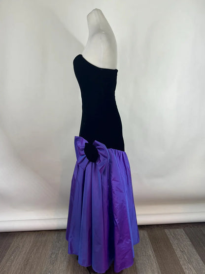 Off-the-Shoulder Floor Length Sleeveless Tiered Ruffled Strapless Large Bow Prom Dress
