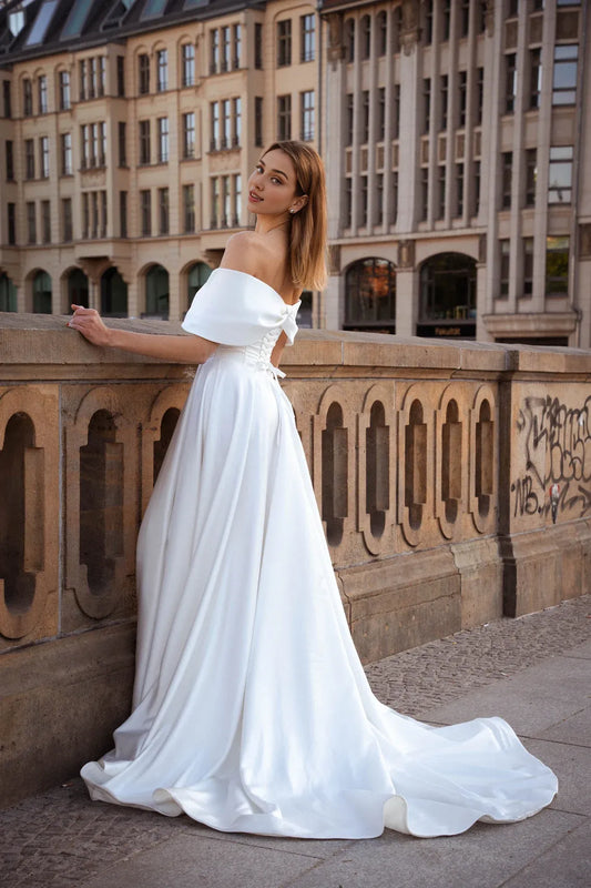 Off-the-Shoulder Floor Length Sleeveless Train Princess Pleated Wedding Party Prom Evening Dress With Slit