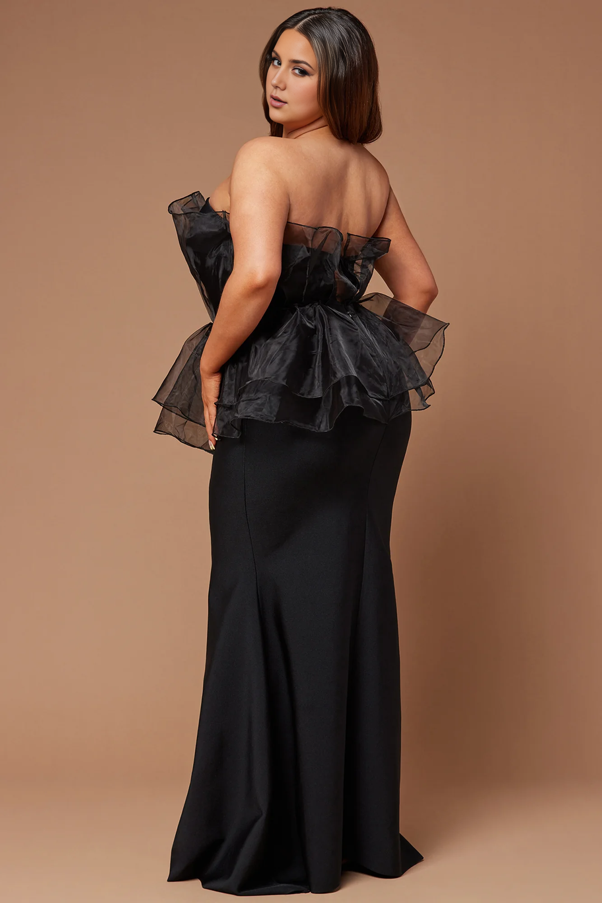 Off-the-Shoulder Long Sleeveless Black Prom Dress Party Dress With Floor Length Plus Size