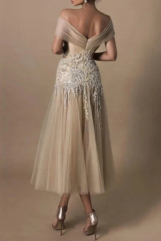 A-line Elegant Lace Appliques Off Shoulder Princess Sleeveless Prom Dress
