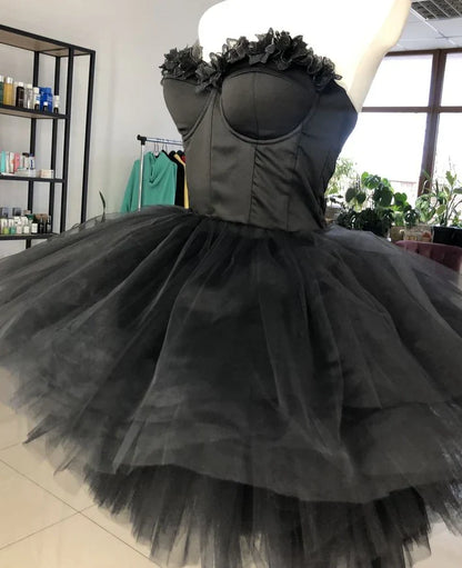 A-line Sweetheart Corset Tulle Strapless Prom Dress