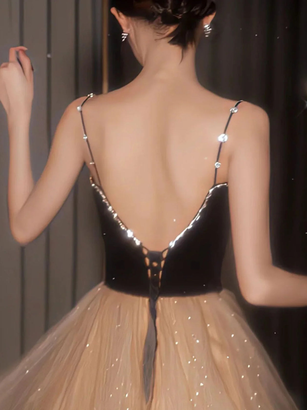 Backless Tulle Spaghetti Straps A-line Multi Layer Prom Dress ﻿
