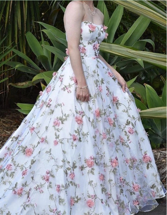 Off-the-Shoulder A-Line 3D Floral Lace Strapless Prom Dress