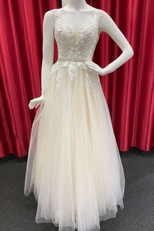 A-Line Open Back Tulle Applique Prom Dress