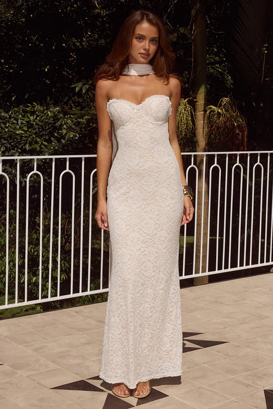 Romantic Mermaid/Trumpet Strapless Sleeveless Backless Lace Floor-Length Prom Dress