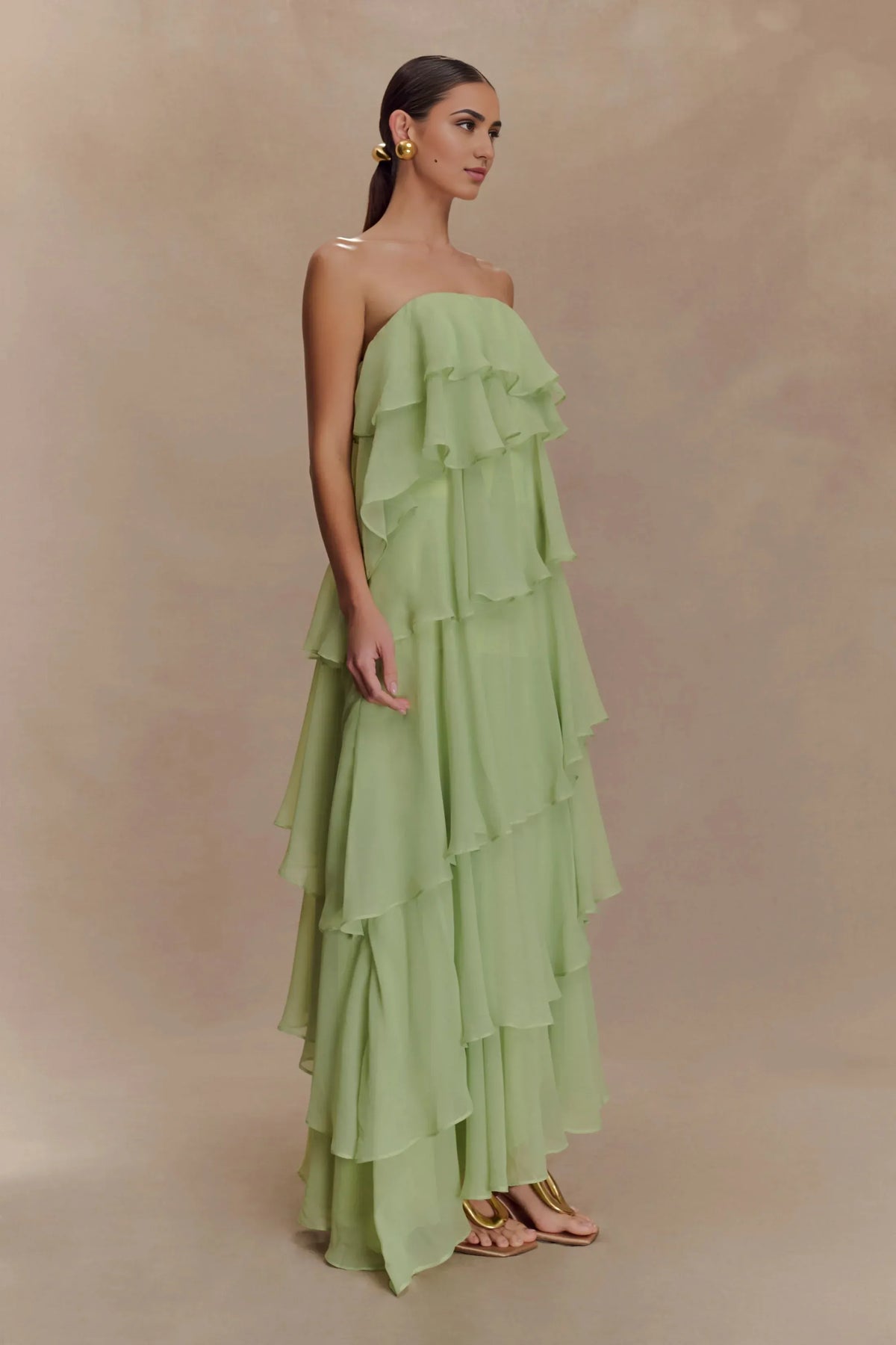Ruffle Chiffon Affordable Strapless Prom Dresses Trendy Floor Length Ball Gowns Tiered Strapless Prom Clothes