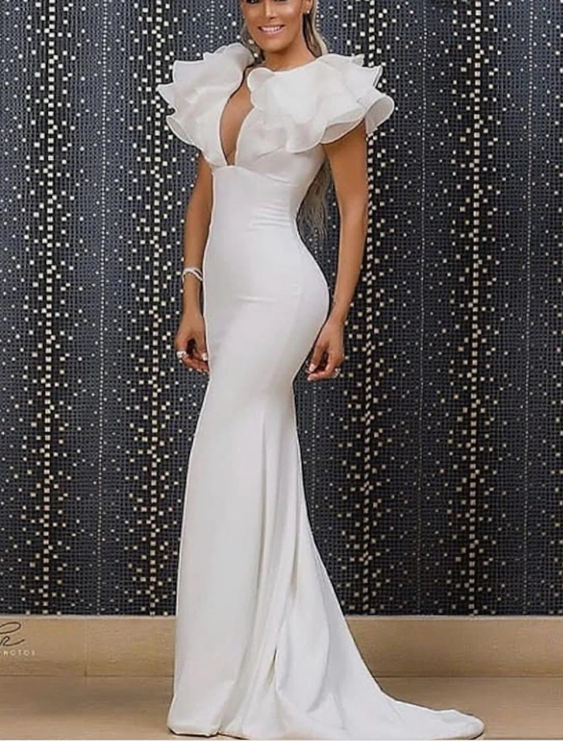 Mermaid Party Dress Minimalist Sexy Engagement Formal Evening Dress V Neck Short Sleeve Sweep / Brush Train Organza with Sleek