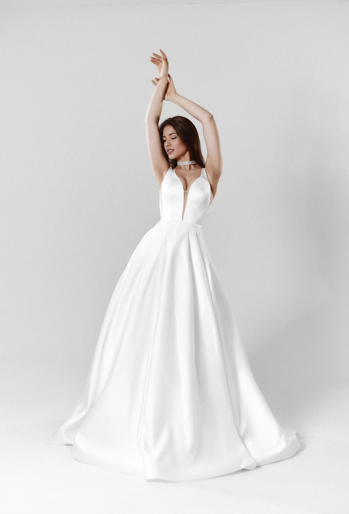 Satin Wedding Dress Open Back Wedding Dress A-Line Wedding Dress Ivory Bridal Gown Classic Sleeveless Wedding Dress With Train