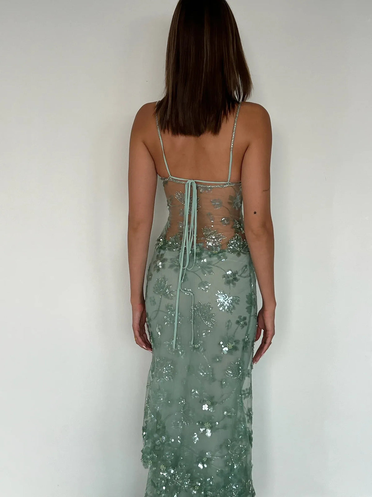 Sexy Spaghetti Straps Sleeveless Mermaid Ruffles Sequins Floor-Length Prom Gown