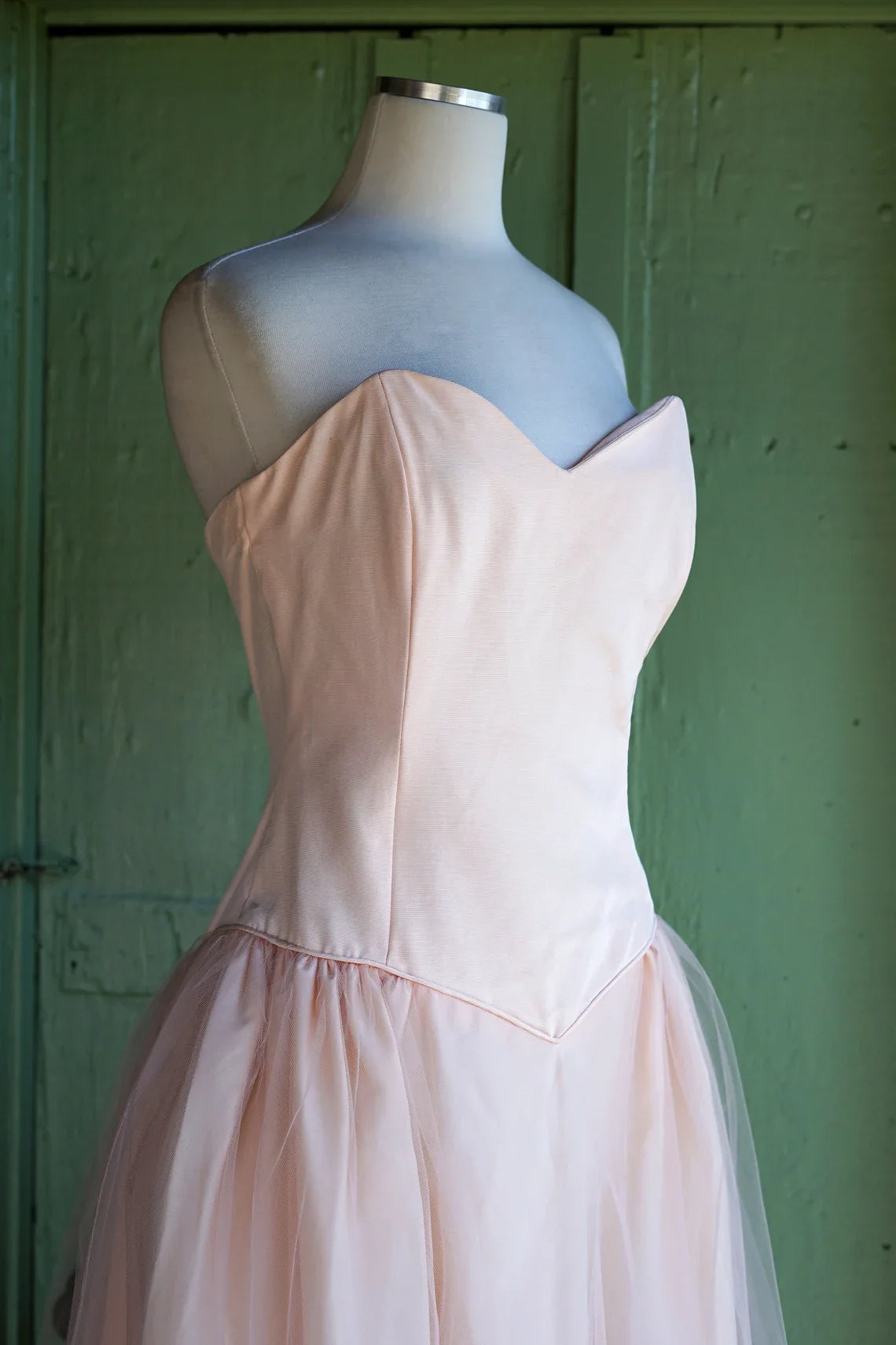 Simple A-line Tulle Tea-Length Sleeveless Strapless Homecoming Dress Prom Dress