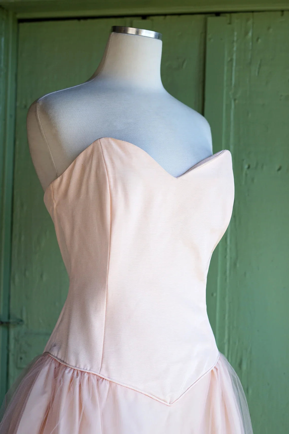 Simple A-line Tulle Tea-Length Sleeveless Strapless Homecoming Dress Prom Dress