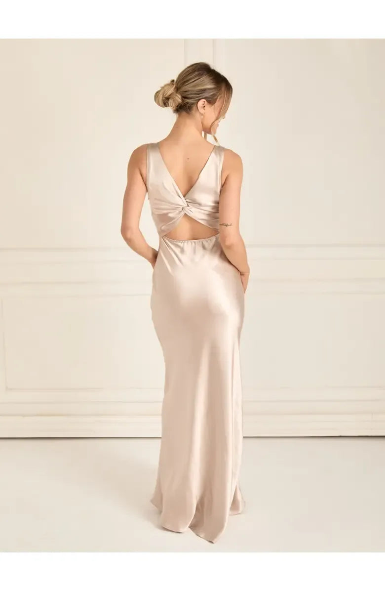 Simple Fitted V Neck Sleeveless Satin Floor-Length Prom Dress
