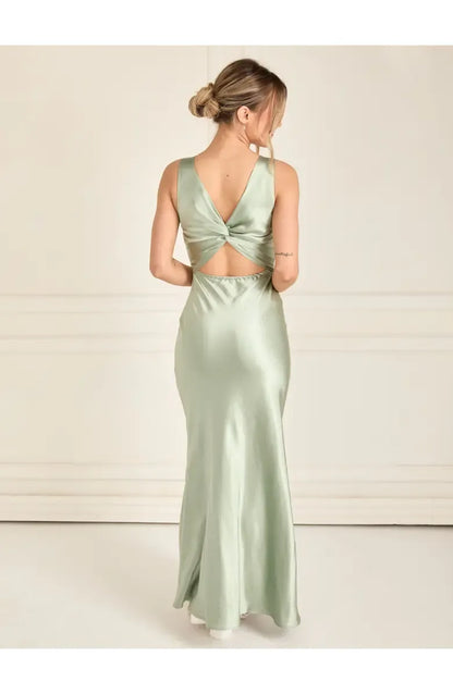 Simple Fitted V Neck Sleeveless Satin Floor-Length Prom Dress