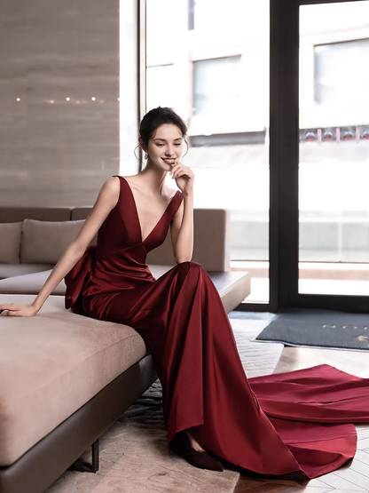 Simple Mermaid V Neckline Sleeveless Bow Backless Party Dresses Long Burgundy Prom Dresse With Train