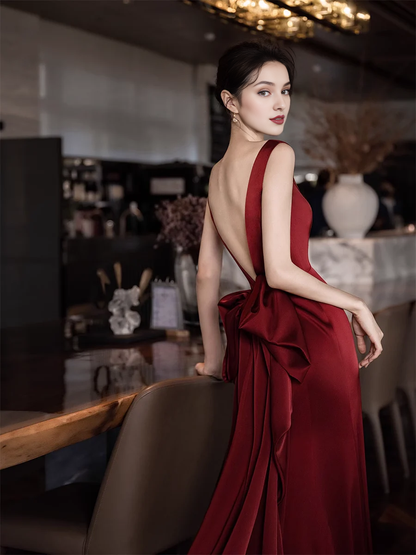 Simple Mermaid V Neckline Sleeveless Bow Backless Party Dresses Long Burgundy Prom Dresse With Train
