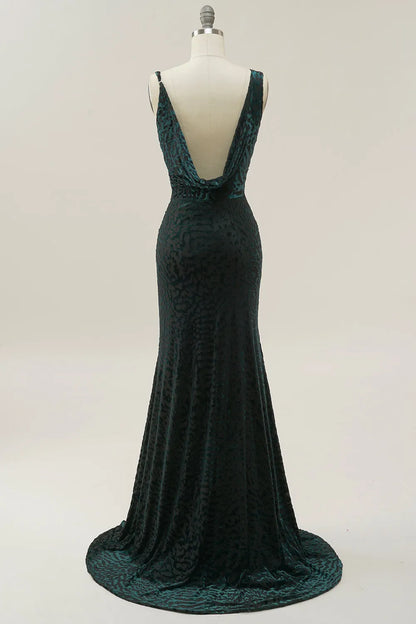 Sleeveless Backless Floor Length Mermaid V Neck Green Velvet Long Prom Dress