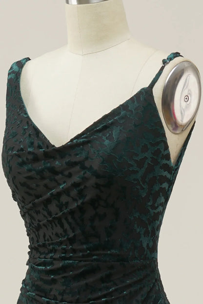 Sleeveless Backless Floor Length Mermaid V Neck Green Velvet Long Prom Dress