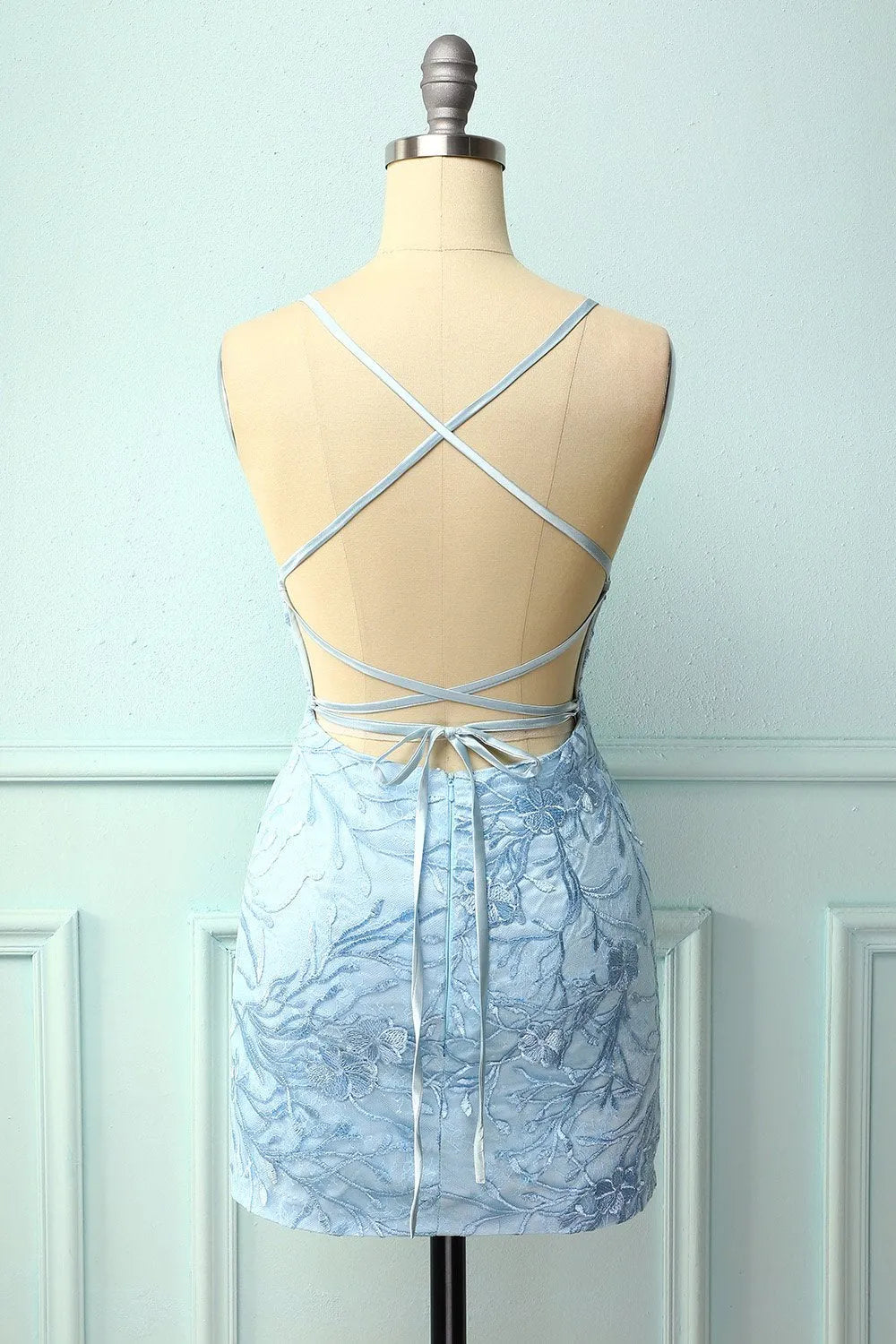 Spaghetti Straps Backless Tight Homecoming Dress with Appliques ﻿