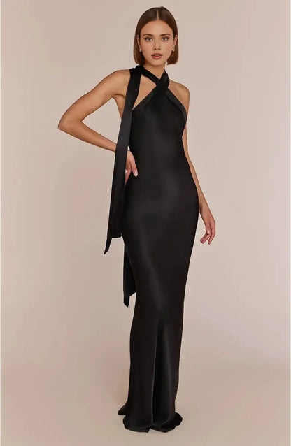 Unique Sheath Halter Neck Sleeveless Satin Floor-Length Prom Dress
