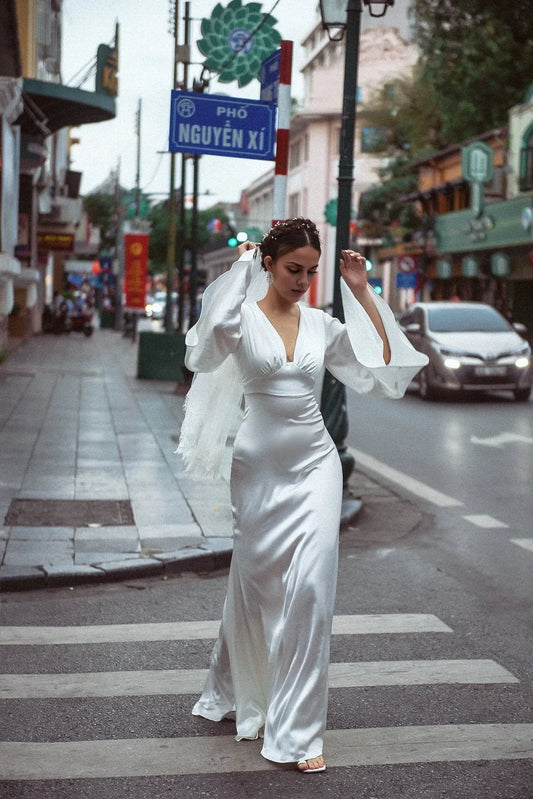 Vintage Wedding Dress Deep V Neck Butterfly Hand Dress Handmade Wedding Dress Bridal Gown Ivory Wedding Dress Long Sleeves