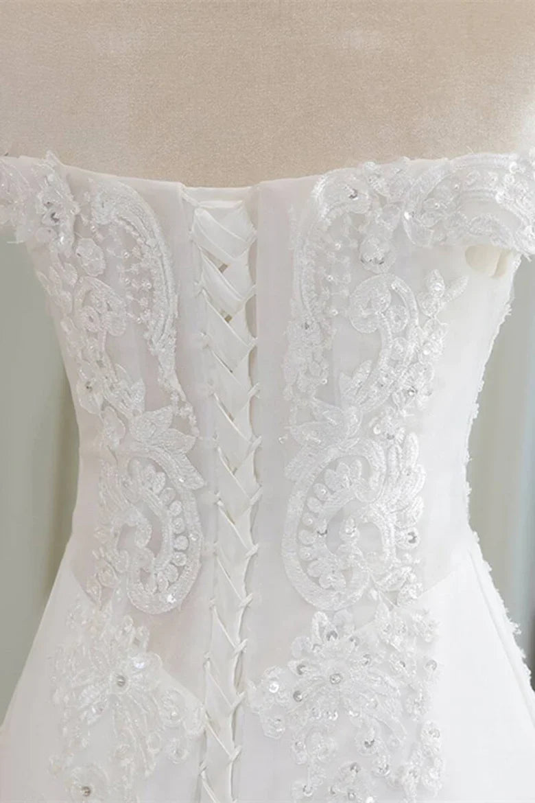 Lace Off-the-Shoulder Trumpet Long Wedding Dress