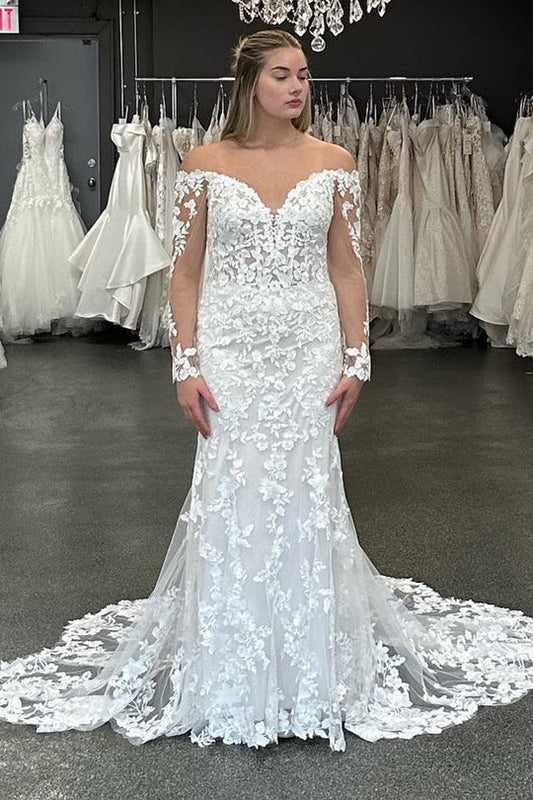 Off-the-Shoulder Sleeves Wedding Dress With Applique