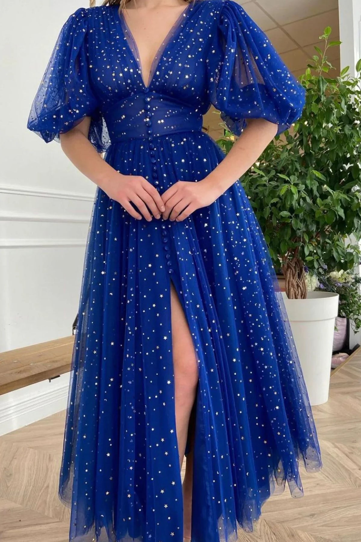 A-Line Graduation Cute V-Neck Tulle Short Prom Dresses