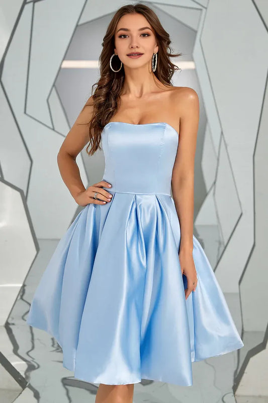 Dress A-Line Sky Blue Strapless Short Homecoming Dress Pleated Sleeveless Party Dress