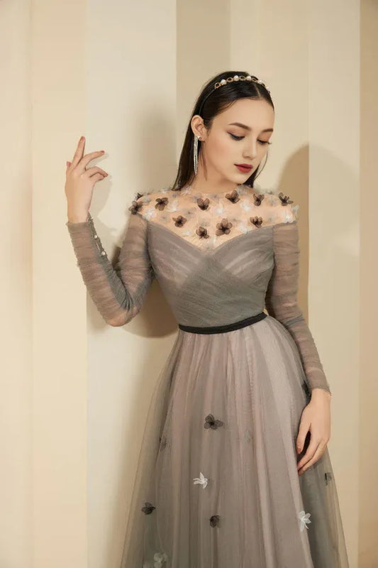 Dress A-line Gathered Round Neck Mesh Sheer Maxi Dress Vintage Tulle Pleats Prom Dress With Flower