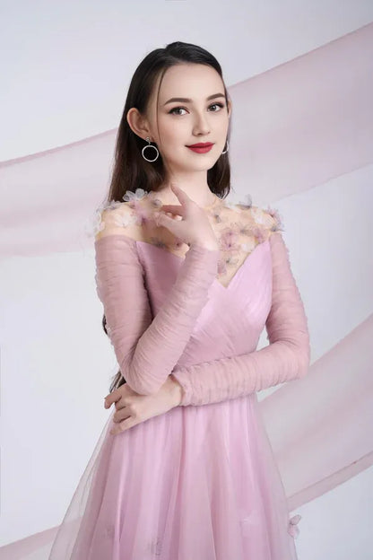 Dress A-line Gathered Round Neck Mesh Sheer Maxi Dress Vintage Tulle Pleats Prom Dress With Flower