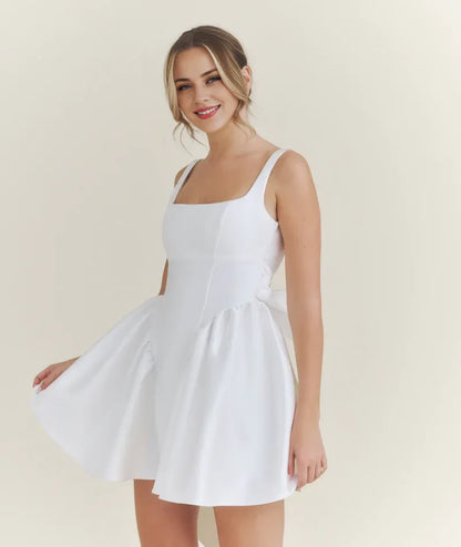 Dress Charming Satin Bow Back Pleated Dress Mini Dress White A-Line Sleeveless Homecoming Dress