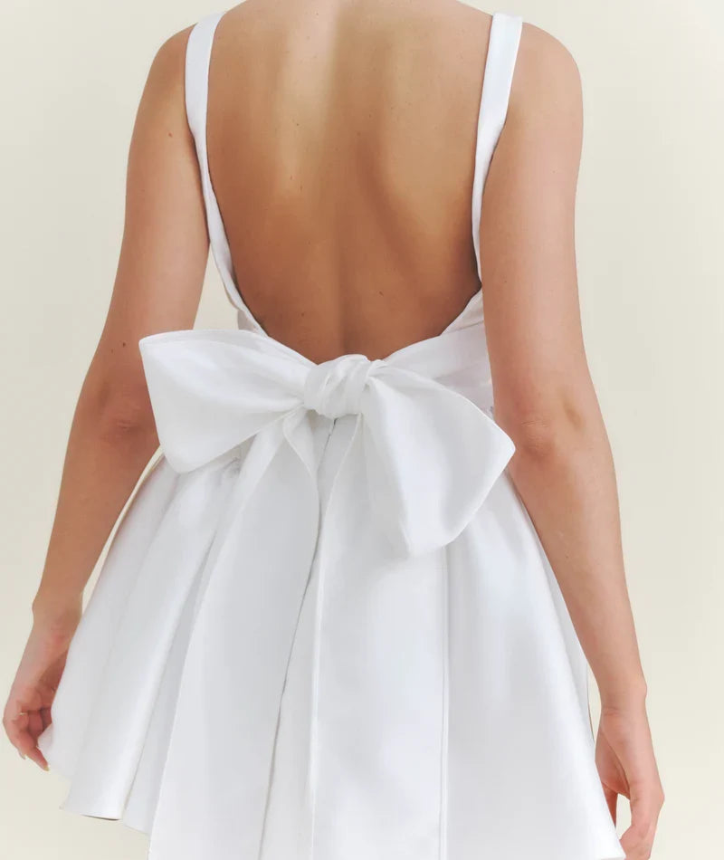 Dress Charming Satin Bow Back Pleated Dress Mini Dress White A-Line Sleeveless Homecoming Dress