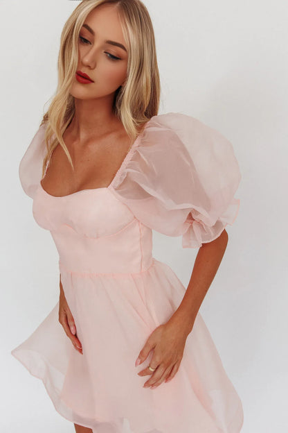 Dress Chic Pale Pink Organza Mini Dress Sweetheart Neck Puff Sleeves With Ruffle Cuffs And Cinched Waist Homecoming Dress