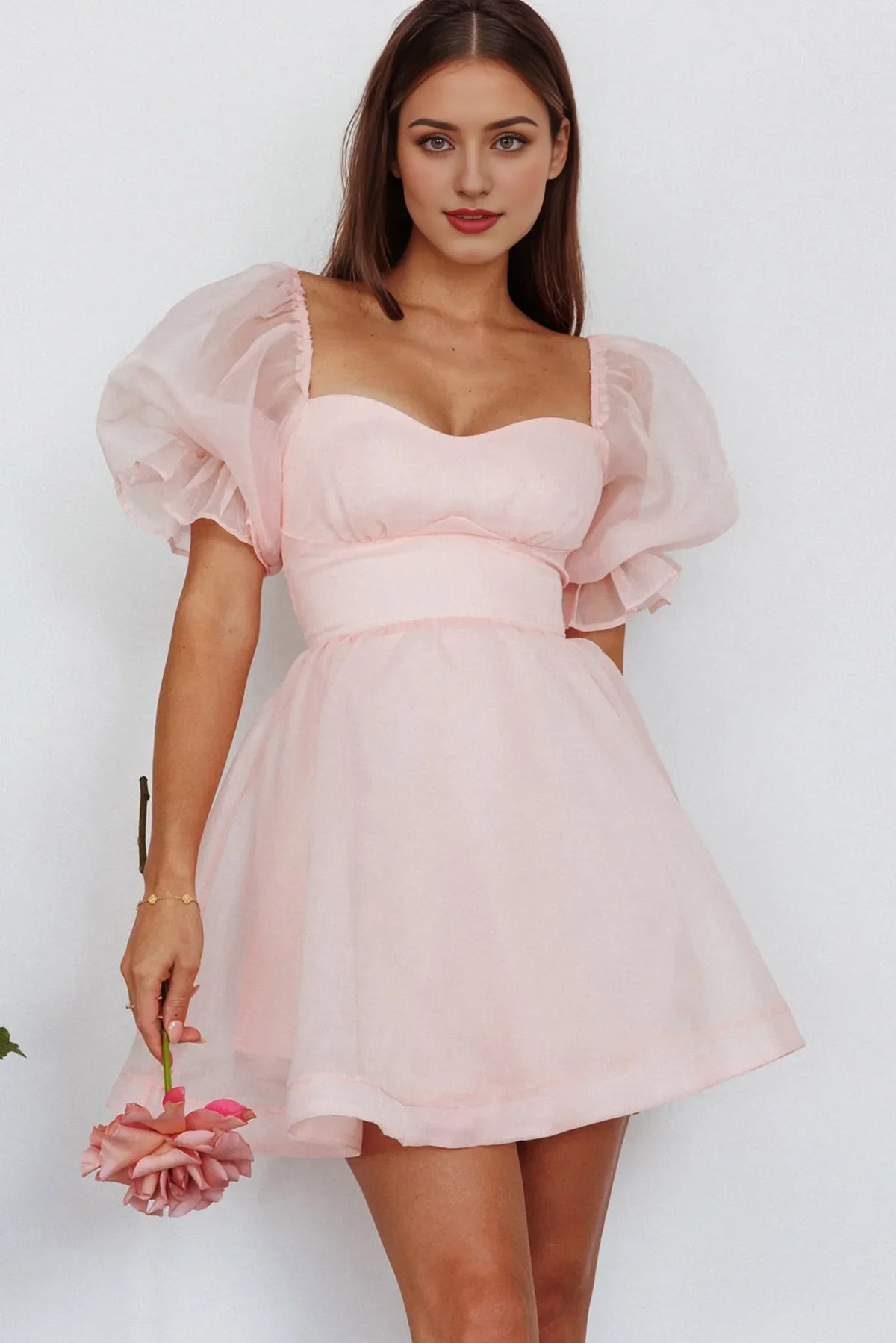 Dress Chic Pale Pink Organza Mini Dress Sweetheart Neck Puff Sleeves With Ruffle Cuffs And Cinched Waist Homecoming Dress
