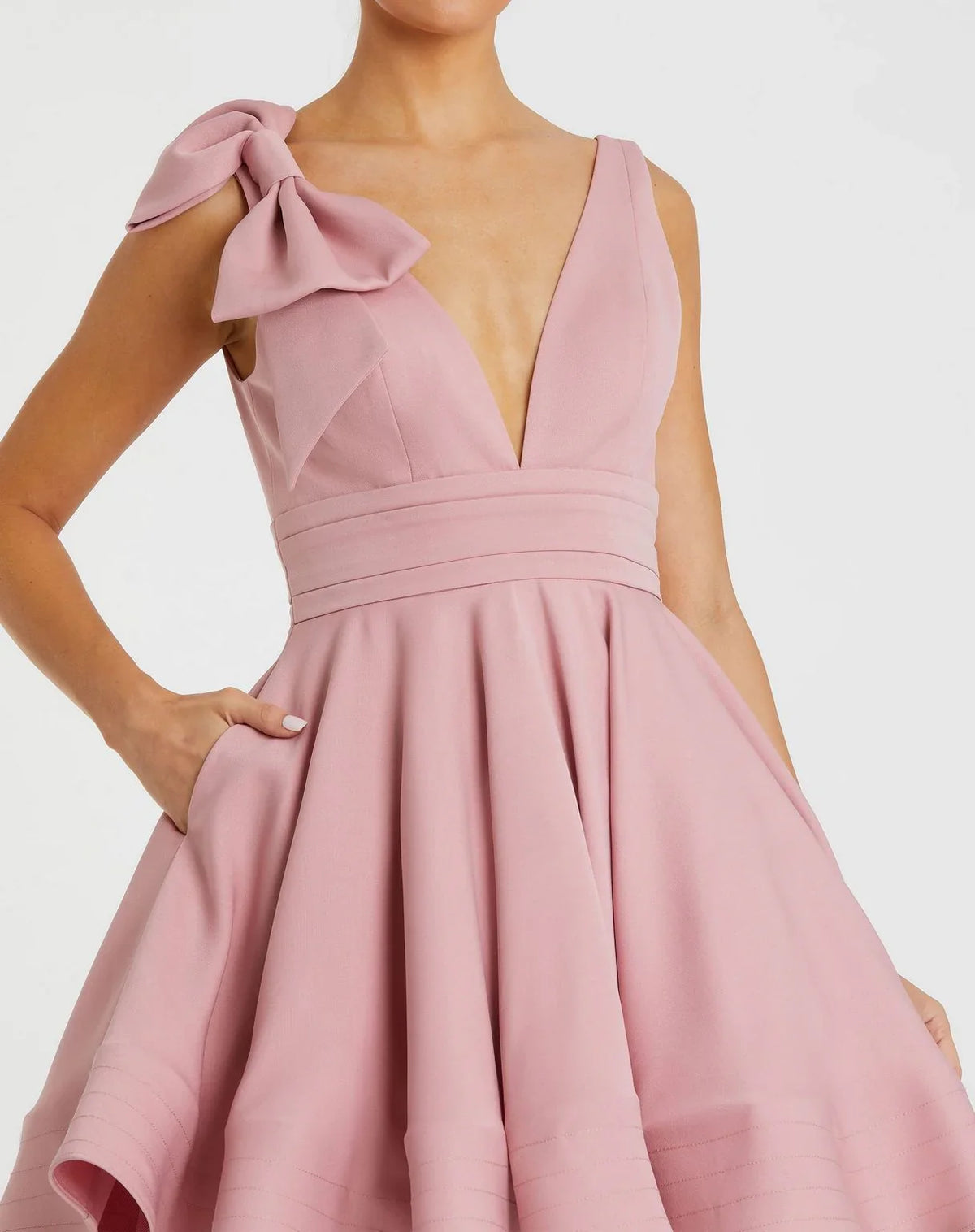Dress Deep V Neck Sleeveless Mini Dress Homecoming Dress Birthday/Graduations/ Cocktail Dresses With Bow
