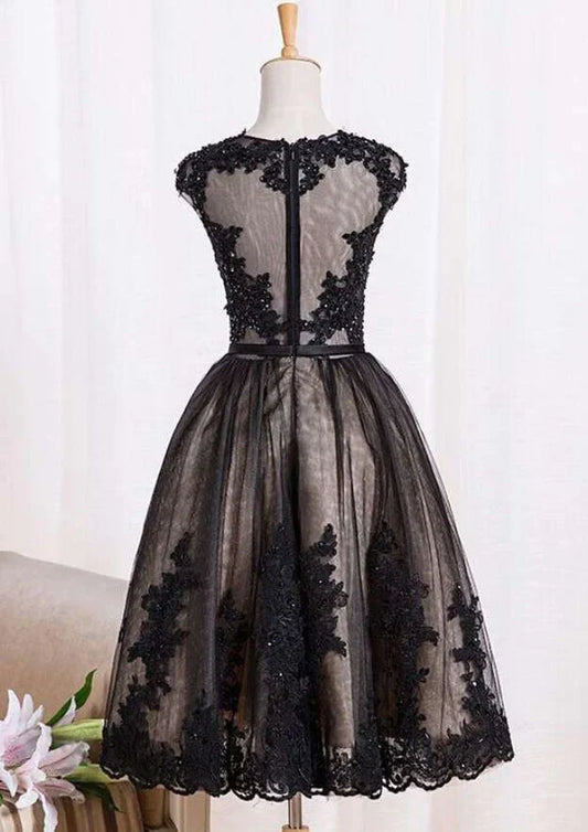Dress Elegant A-line Princess Illusion Neck Sleeveless Tea-Length Lace Homecoming Dress Appliqued Back Zip Prom Dress