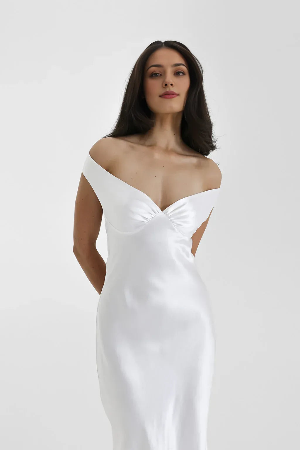 Dress Fashion Off the Shoulder Satin Pleated Maxi Dress Sleeveless Column White Prom Dress