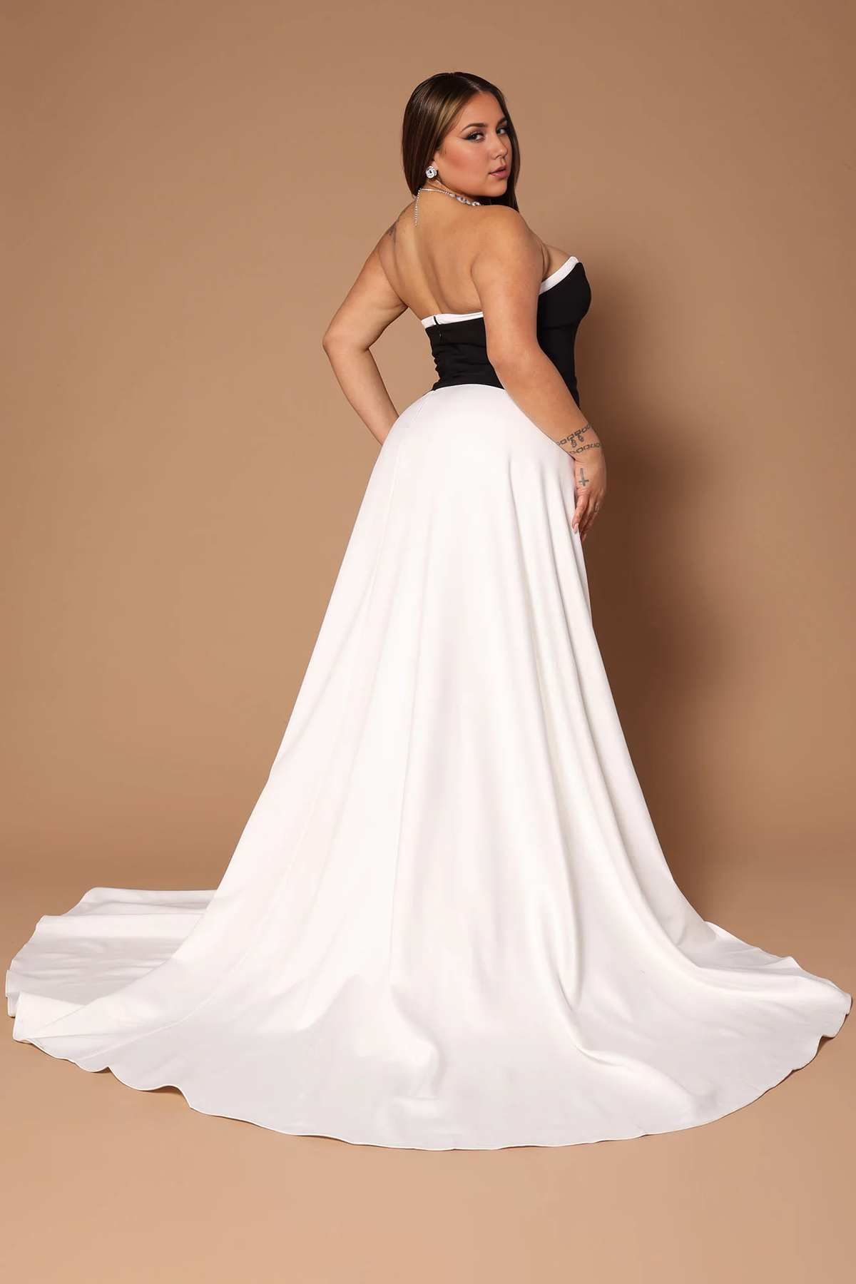 Dress Satin Maxi Dress WhiteBlack Combo Off Shoulder Sleeveless A-line With Train