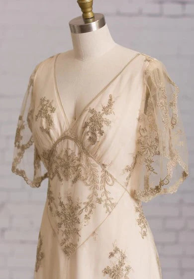 Dress Sheath With Illusion Butterfly Sleeves V Back Goldline Embroidery Brush Train Dress Wedding Dress