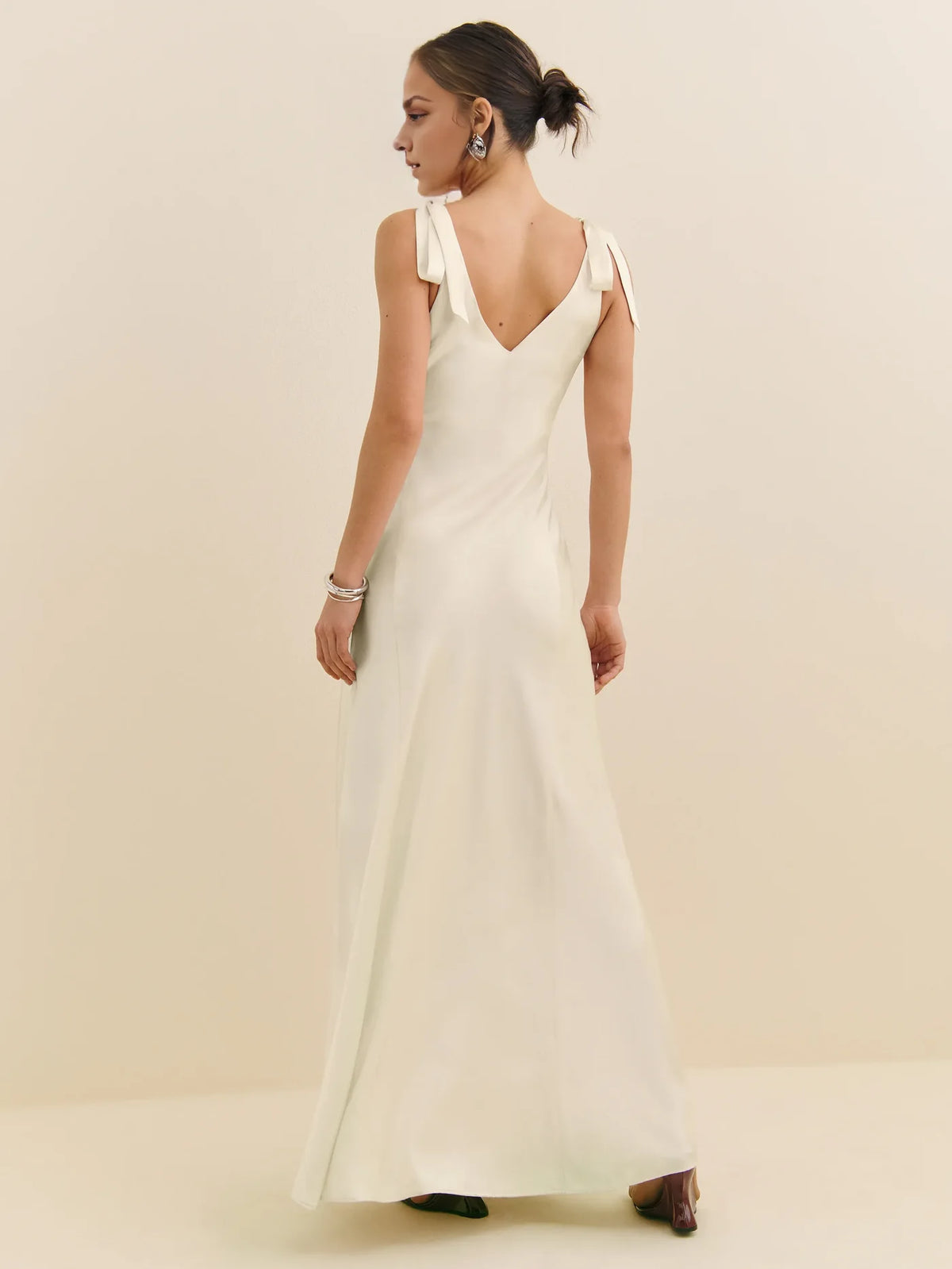 Elegant Satin Mermaid V‑Neck Tie‑Strap V‑Back Floor‑Length Wedding Guest Dress