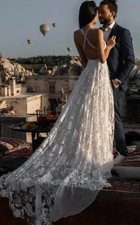 Dress Spaghetti Straps Sexy Front Split Sleeveless Lace Empire Pleated Lace Wedding Dress