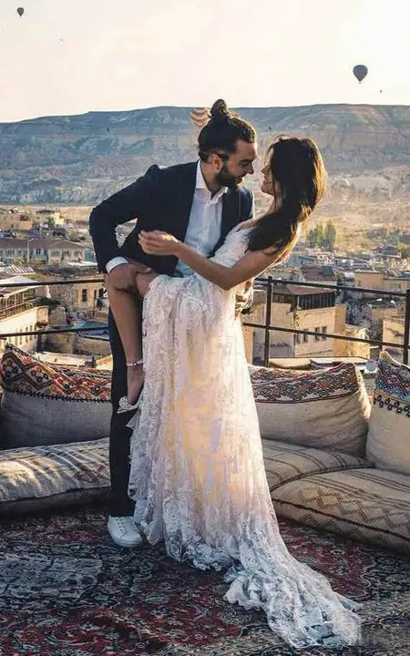 Dress Spaghetti Straps Sexy Front Split Sleeveless Lace Empire Pleated Lace Wedding Dress