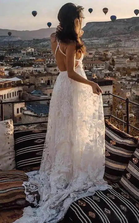 Dress Spaghetti Straps Sexy Front Split Sleeveless Lace Empire Pleated Lace Wedding Dress