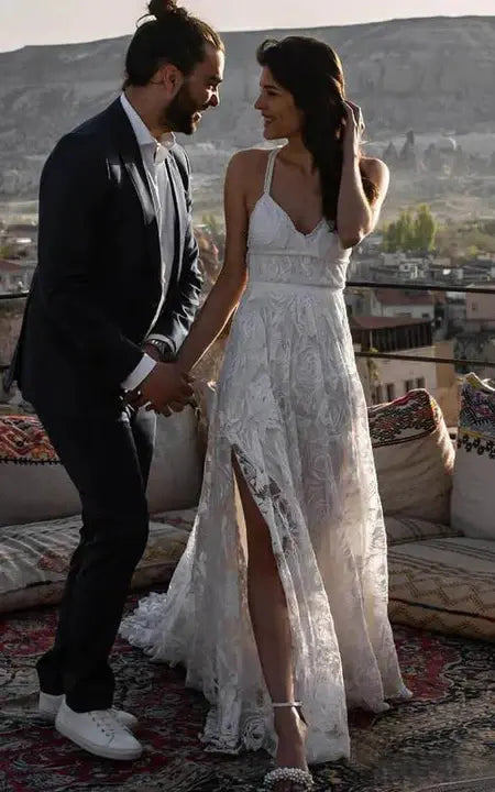 Dress Spaghetti Straps Sexy Front Split Sleeveless Lace Empire Pleated Lace Wedding Dress