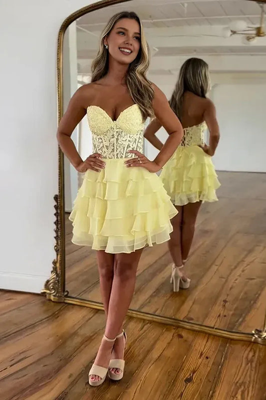 Dress Sparkly A-line Strapless Appliques Tiered Lilac Homecoming Dress