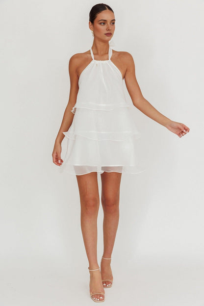 Dress Stunning Tiered Halterneck Mini Dress White Sleeveless Cold Shoulder Homecoming Dress